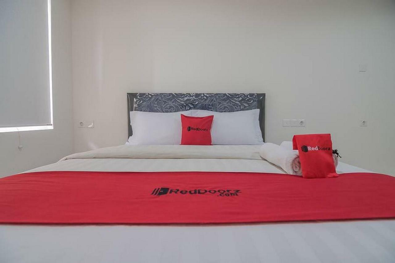 Reddoorz Apartment @ Sentul Tower Bogor Esterno foto